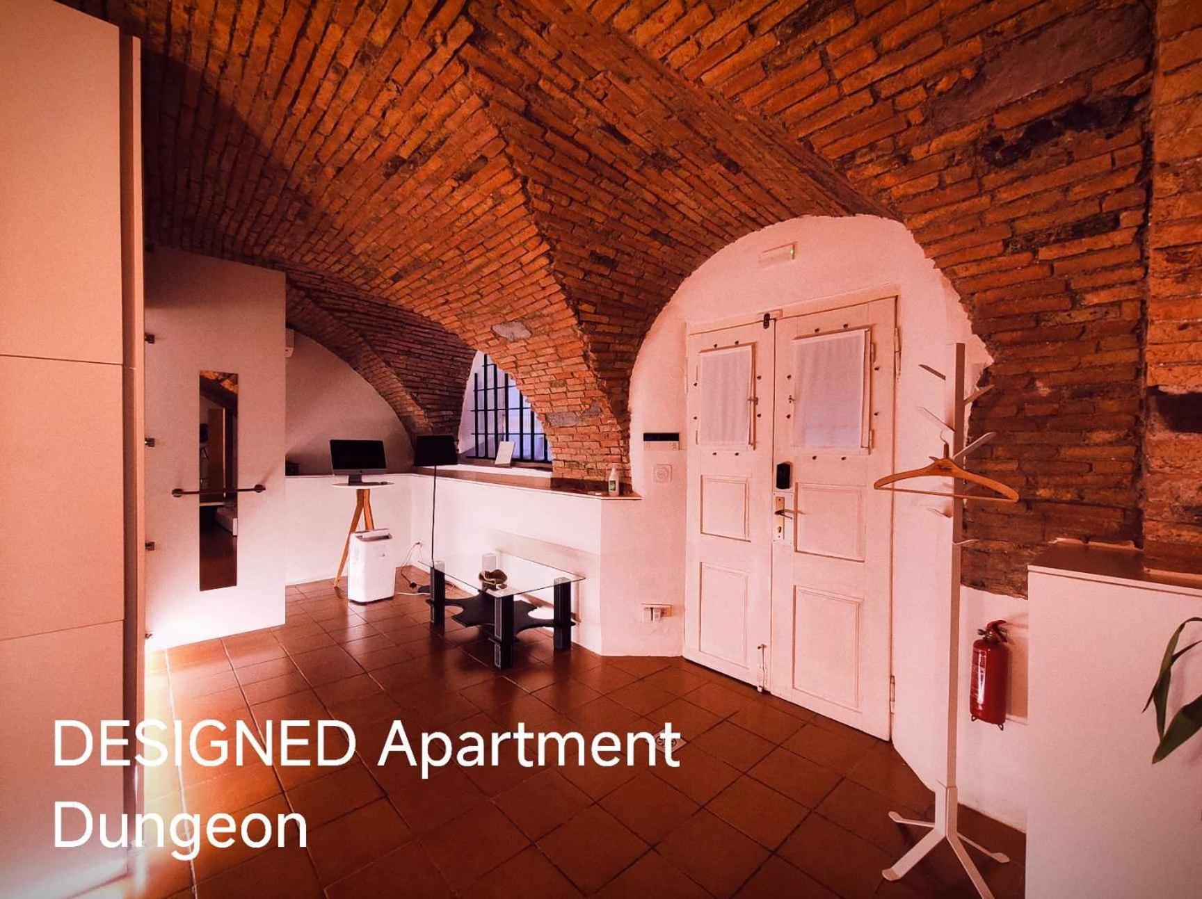 Dungeon Apartment Ljubljana Exterior photo